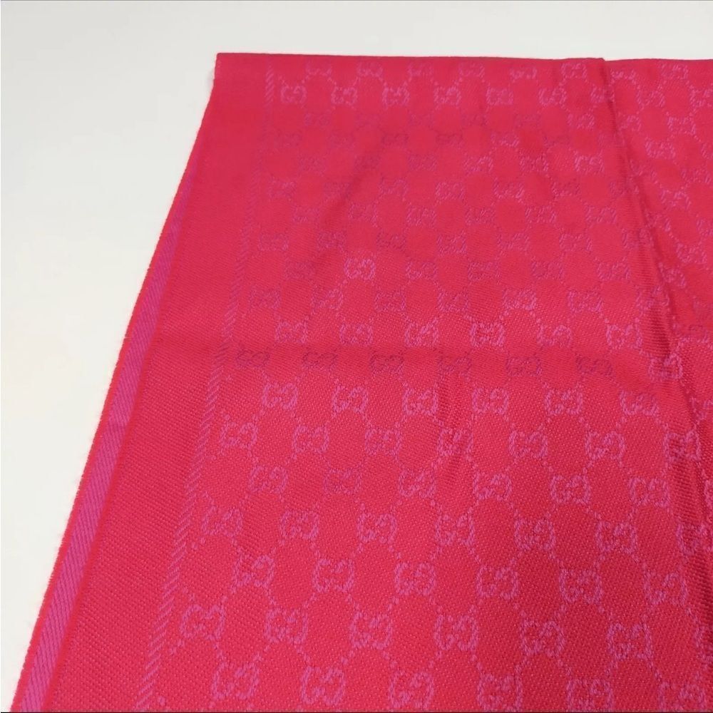 Gucci Red Fuchsia GG Monogram Wool Lame Jacquard Stenlux Scarf Stole Shawl Wrap - Picture 4 of 10